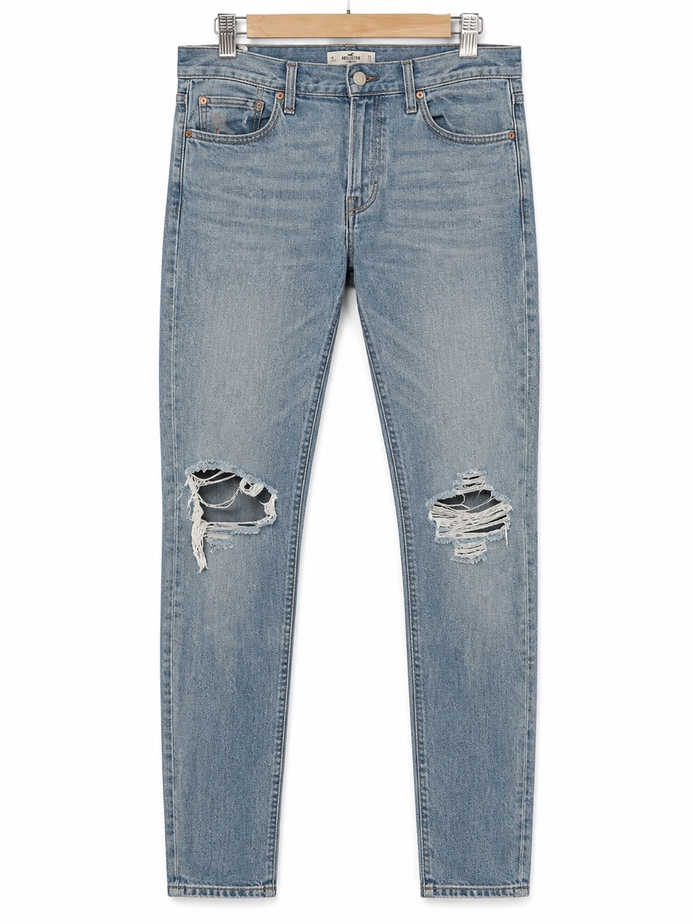 GUESS Blue Light Wash Relaxed/Skinny Ripped Denim Jeans 30x32 EUC